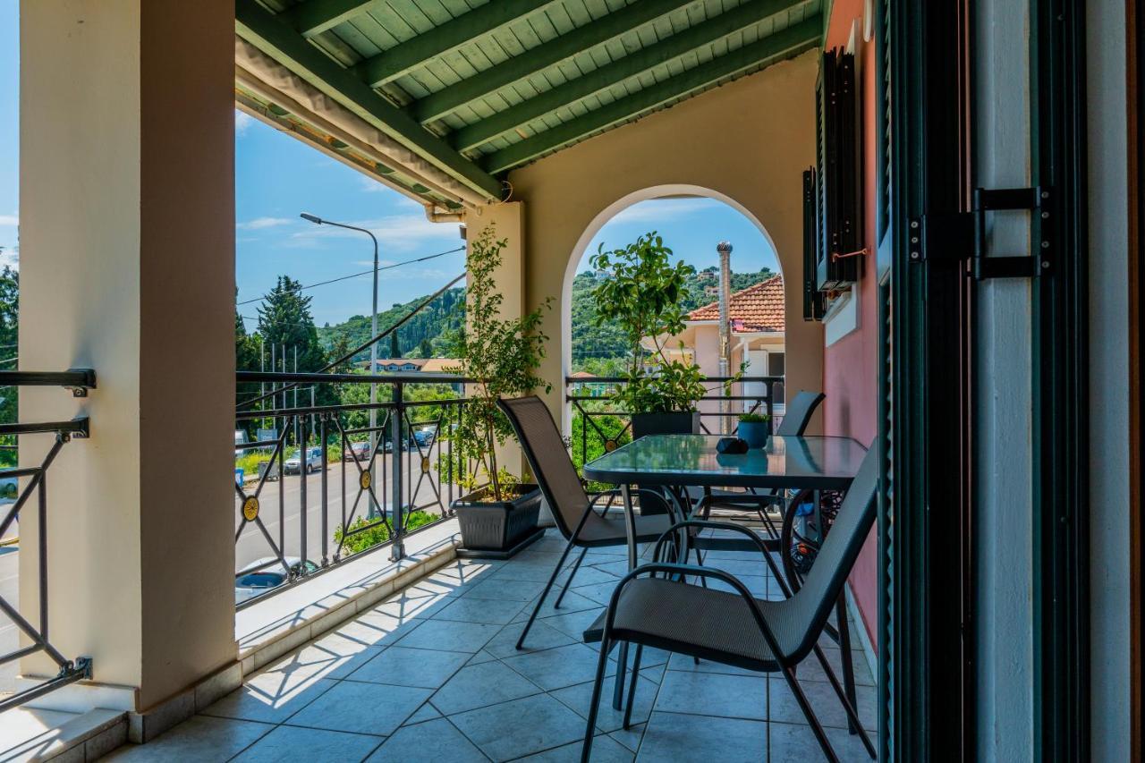 G.R Luxury Apartment Kalligoni Exterior foto